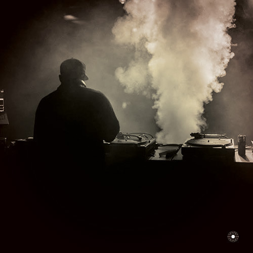 Guest Mix: DJ Iron – Beneath The Surface