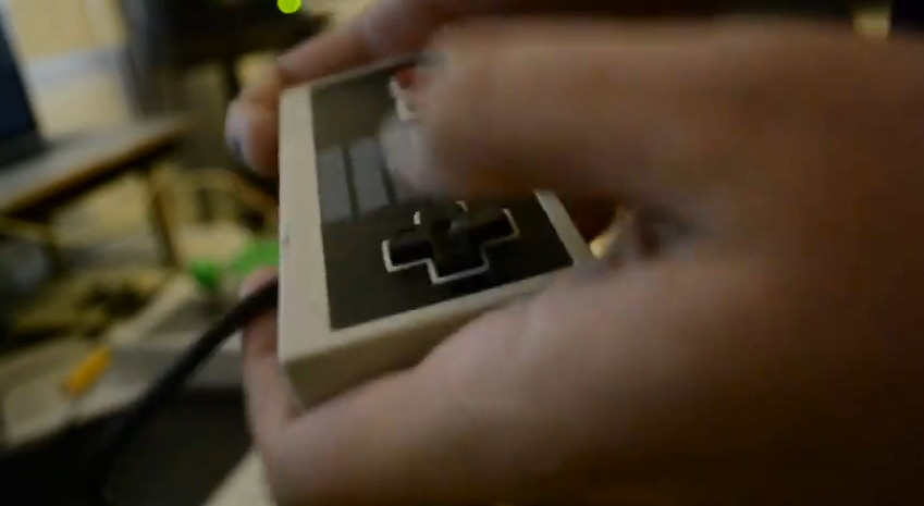 Video: Side Brain – 8 Buttons (NES Controller)