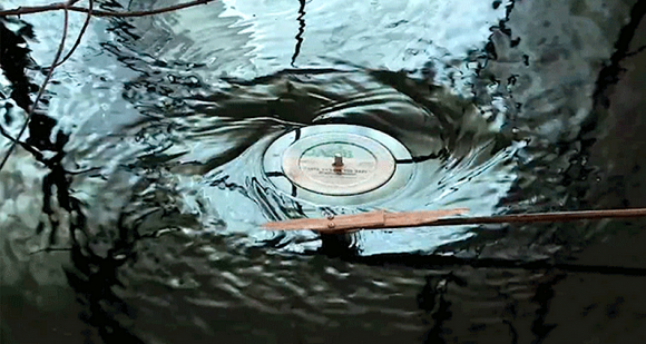 Video: Submerged Turntable